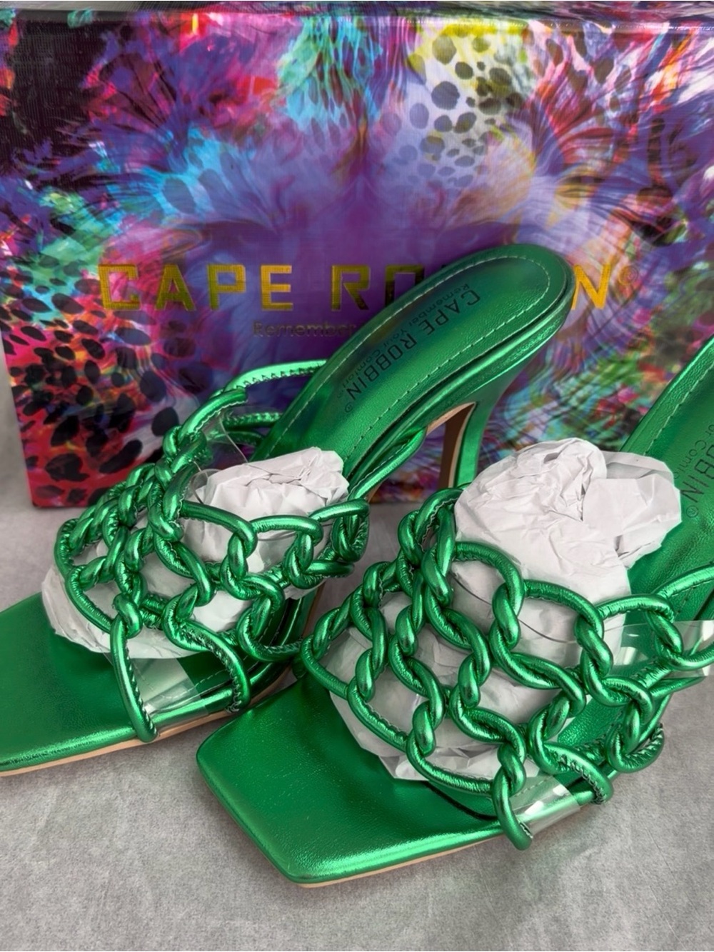 Cape Robbin Metallic Green Chain-Link Heeled Mules.Size 6.5
